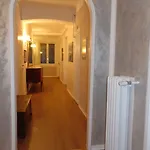 安非塔卡梅尔萨韦纳旅馆 招待所 的里雅斯特